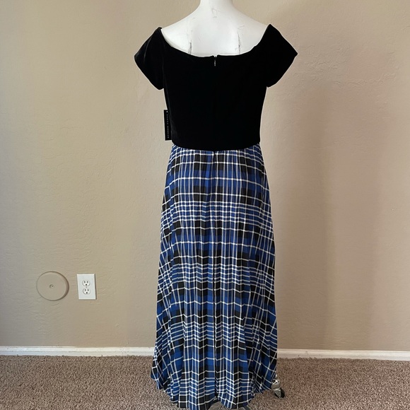 Donna Morgan off the shoulder velvet Bodice plaid - Picture 4 of 6